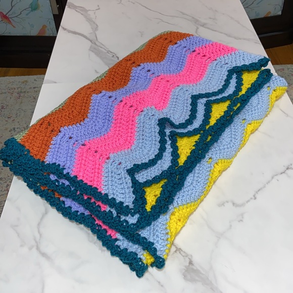 Handmade Crochet Ripple Stripe Lap Blanket Size 54"x43" Vintage Look Blanket - Picture 3 of 17